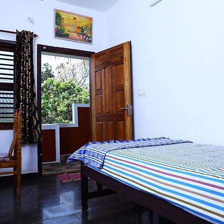 Cbr Ayurhealth Apartment Kannur ภายนอก รูปภาพ