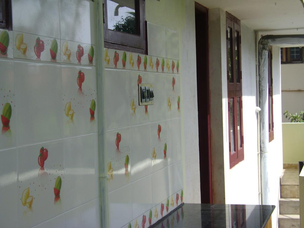 Cbr Ayurhealth Apartment Kannur ภายนอก รูปภาพ